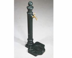 zahradní retro stojan s kohoutkem na vodu hydrant Výlevka s kohoutkem hydrant 32x78cm vzhled Litina 